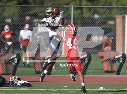 Thumbnail 1 in JV: St. John Bosco @ Mater Dei photogallery.