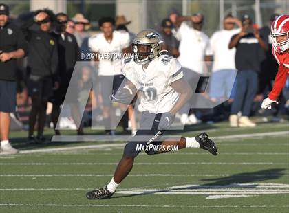 Thumbnail 2 in JV: St. John Bosco @ Mater Dei photogallery.