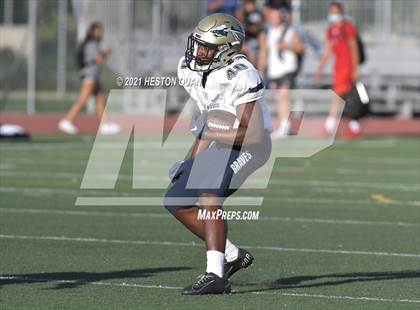 Thumbnail 1 in JV: St. John Bosco @ Mater Dei photogallery.