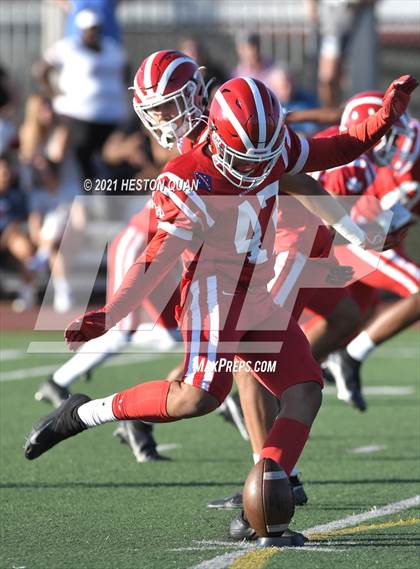 Thumbnail 2 in JV: St. John Bosco @ Mater Dei photogallery.