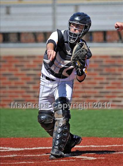 Thumbnail 1 in Sachse vs. Klein Oak (Scotland Yard Classic) photogallery.