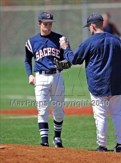 Thumbnail 2 in Sachse vs. Klein Oak (Scotland Yard Classic) photogallery.