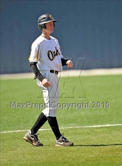 Thumbnail 2 in Sachse vs. Klein Oak (Scotland Yard Classic) photogallery.