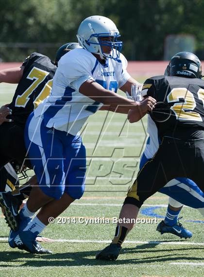 Thumbnail 2 in Arapahoe vs Hinkley photogallery.
