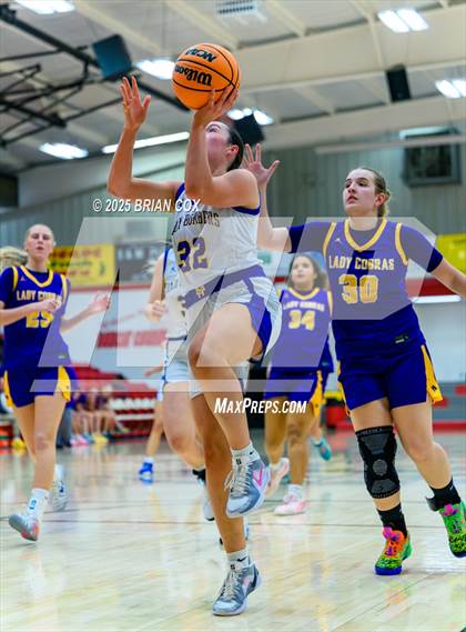 Thumbnail 3 in Mountain Home vs Fountain Lake (Billy Ply Classic) photogallery.