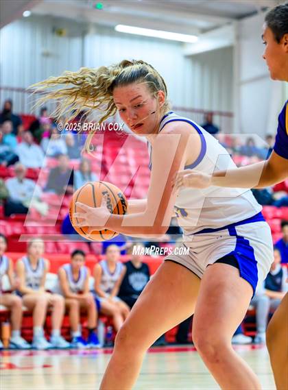 Thumbnail 3 in Mountain Home vs Fountain Lake (Billy Ply Classic) photogallery.