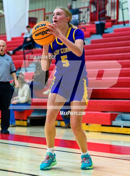 Thumbnail 3 in Mountain Home vs Fountain Lake (Billy Ply Classic) photogallery.