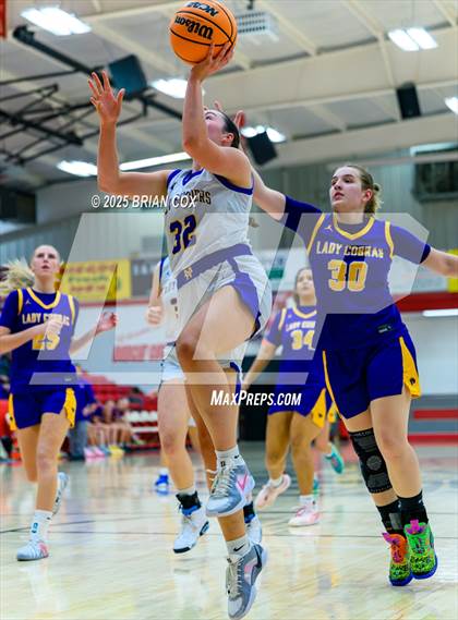 Thumbnail 1 in Mountain Home vs Fountain Lake (Billy Ply Classic) photogallery.