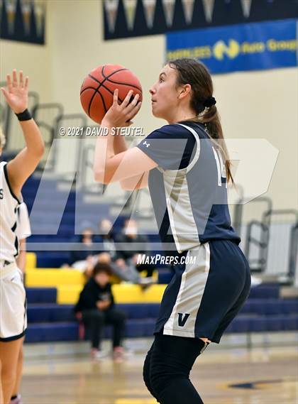 Thumbnail 2 in Vista del Lago vs. West Park (Rumble on the River) photogallery.