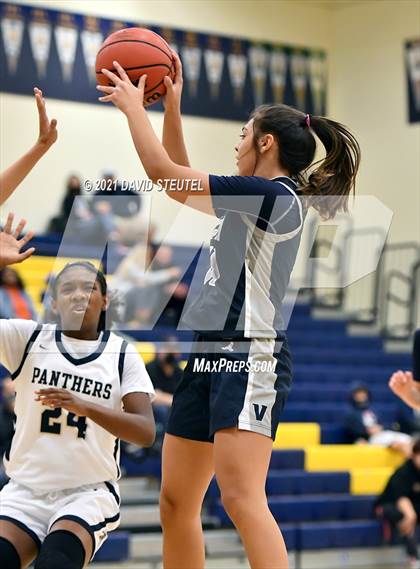 Thumbnail 1 in Vista del Lago vs. West Park (Rumble on the River) photogallery.