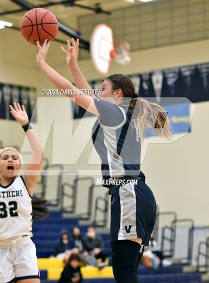 Thumbnail 3 in Vista del Lago vs. West Park (Rumble on the River) photogallery.
