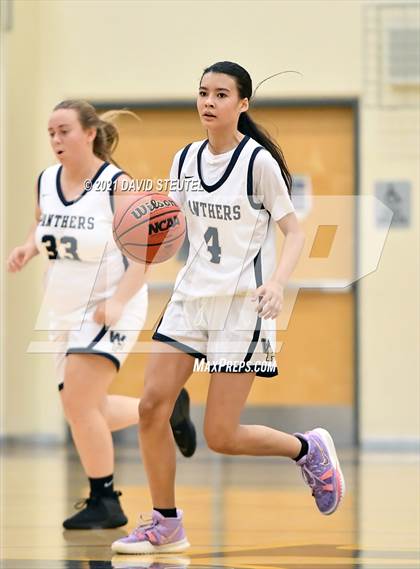 Thumbnail 2 in Vista del Lago vs. West Park (Rumble on the River) photogallery.
