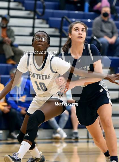 Thumbnail 2 in Vista del Lago vs. West Park (Rumble on the River) photogallery.