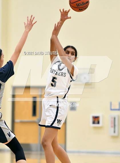 Thumbnail 3 in Vista del Lago vs. West Park (Rumble on the River) photogallery.