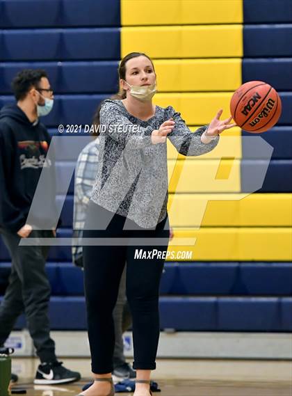 Thumbnail 3 in Vista del Lago vs. West Park (Rumble on the River) photogallery.