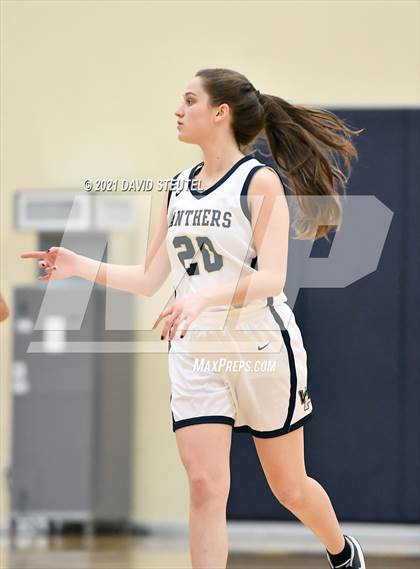 Thumbnail 2 in Vista del Lago vs. West Park (Rumble on the River) photogallery.