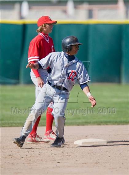 Thumbnail 2 in Redwood Christian vs. Ceres photogallery.