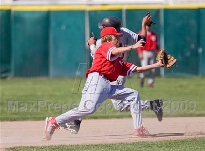 Thumbnail 1 in Redwood Christian vs. Ceres photogallery.