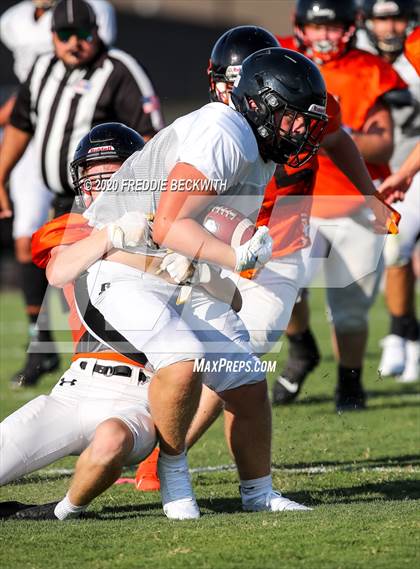 Thumbnail 1 in Howe vs. Tom Bean (scrimmage) photogallery.