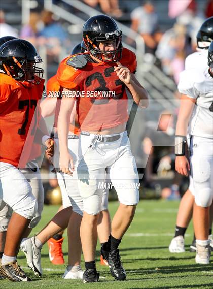 Thumbnail 2 in Howe vs. Tom Bean (scrimmage) photogallery.
