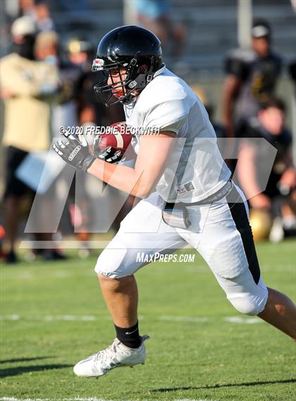 Thumbnail 3 in Howe vs. Tom Bean (scrimmage) photogallery.