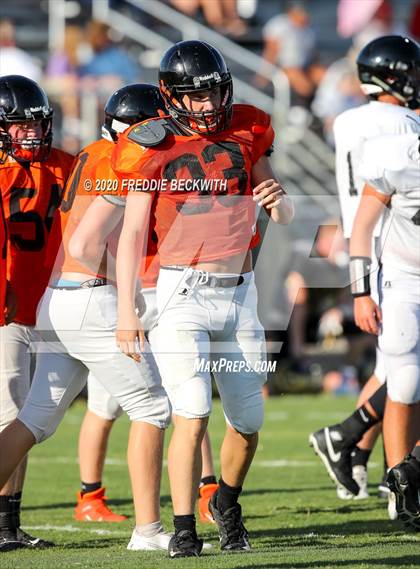 Thumbnail 1 in Howe vs. Tom Bean (scrimmage) photogallery.