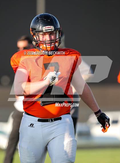 Thumbnail 3 in Howe vs. Tom Bean (scrimmage) photogallery.