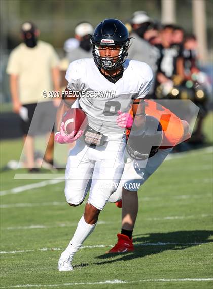Thumbnail 3 in Howe vs. Tom Bean (scrimmage) photogallery.