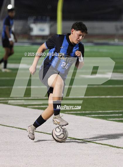 Thumbnail 1 in Juarez-Lincoln vs. Porter (UIL Boys Soccer 5A D2 Bi-District) photogallery.