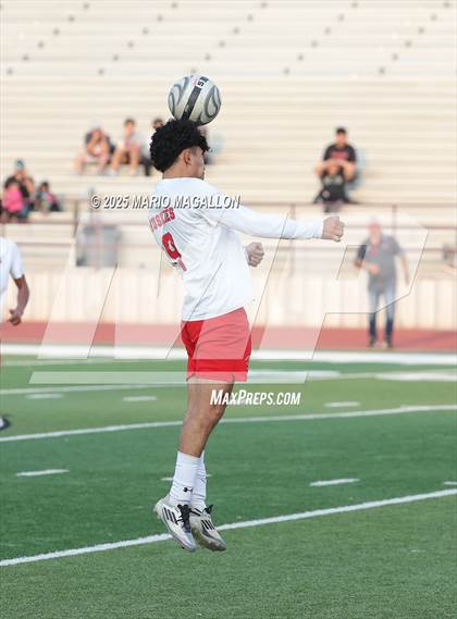 Thumbnail 2 in Juarez-Lincoln vs. Porter (UIL Boys Soccer 5A D2 Bi-District) photogallery.