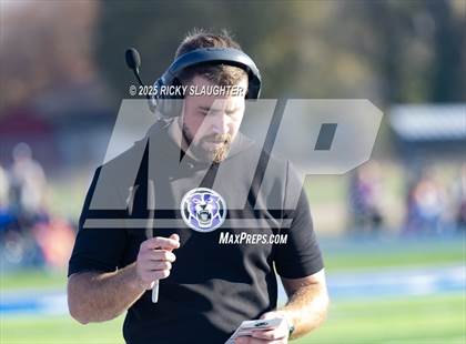 Thumbnail 3 in Breese Central vs. Cahokia (IHSA 4A Second Round) photogallery.