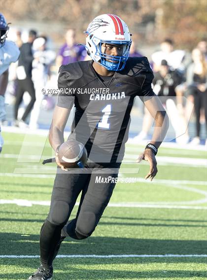 Thumbnail 3 in Breese Central vs. Cahokia (IHSA 4A Second Round) photogallery.
