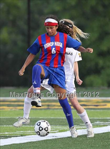 Thumbnail 2 in Bishop Miege @ Aquinas photogallery.