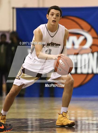 Thumbnail 3 in St. Anthony vs St. Raymond (SNY Invitational) photogallery.