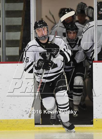 Thumbnail 3 in Notre Dame Catholic @ Xavier photogallery.