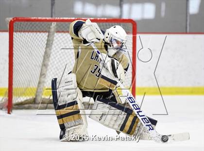 Thumbnail 2 in Notre Dame Catholic @ Xavier photogallery.