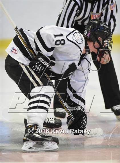Thumbnail 3 in Notre Dame Catholic @ Xavier photogallery.
