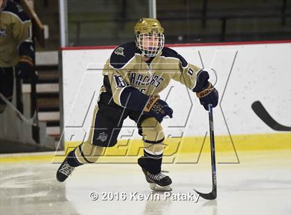 Thumbnail 1 in Notre Dame Catholic @ Xavier photogallery.