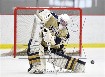 Thumbnail 1 in Notre Dame Catholic @ Xavier photogallery.