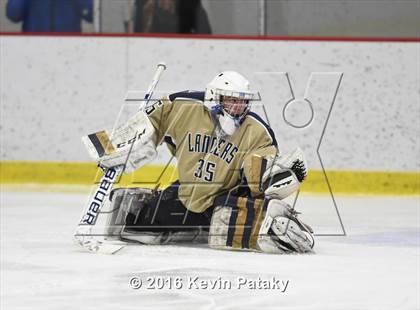 Thumbnail 2 in Notre Dame Catholic @ Xavier photogallery.
