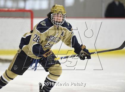 Thumbnail 2 in Notre Dame Catholic @ Xavier photogallery.