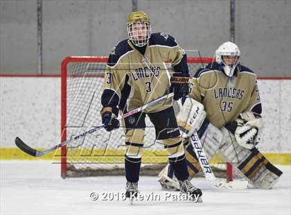 Thumbnail 2 in Notre Dame Catholic @ Xavier photogallery.