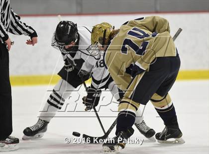 Thumbnail 2 in Notre Dame Catholic @ Xavier photogallery.