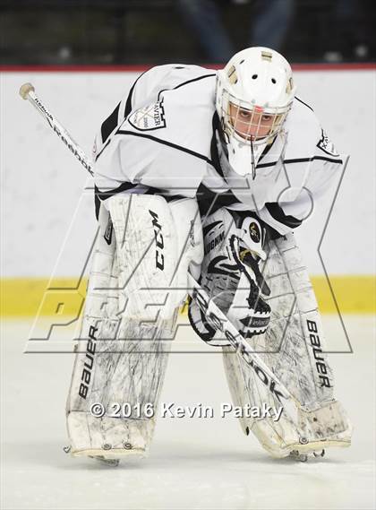 Thumbnail 3 in Notre Dame Catholic @ Xavier photogallery.