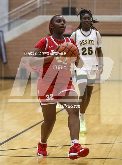 Thumbnail 1 in Terrell @ DeSoto (Forney Tournament) photogallery.