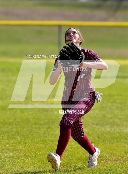 Thumbnail 1 in Early @ Millsap photogallery.
