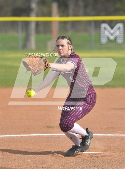 Thumbnail 2 in Early @ Millsap photogallery.