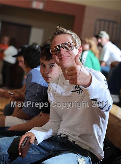 Thumbnail 3 in Siren vs. Webster photogallery.