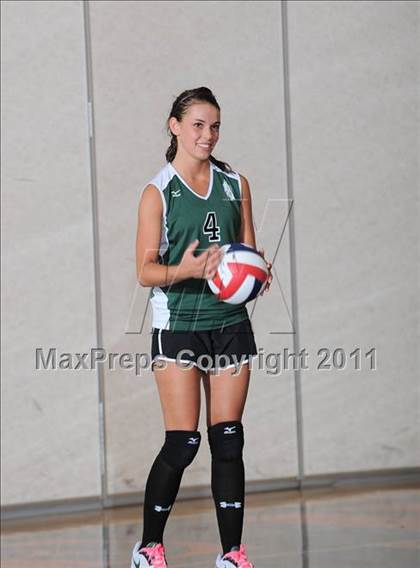 Thumbnail 2 in Siren vs. Webster photogallery.