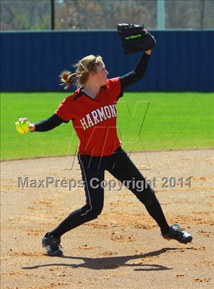 Thumbnail 1 in North Lamar vs. Harmony photogallery.